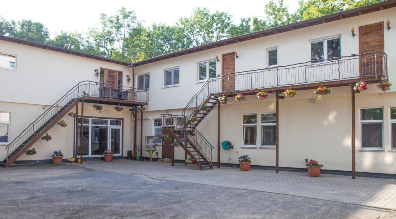 Apartment Black Der Sportschule Badura Lipsko Exteriér fotografie